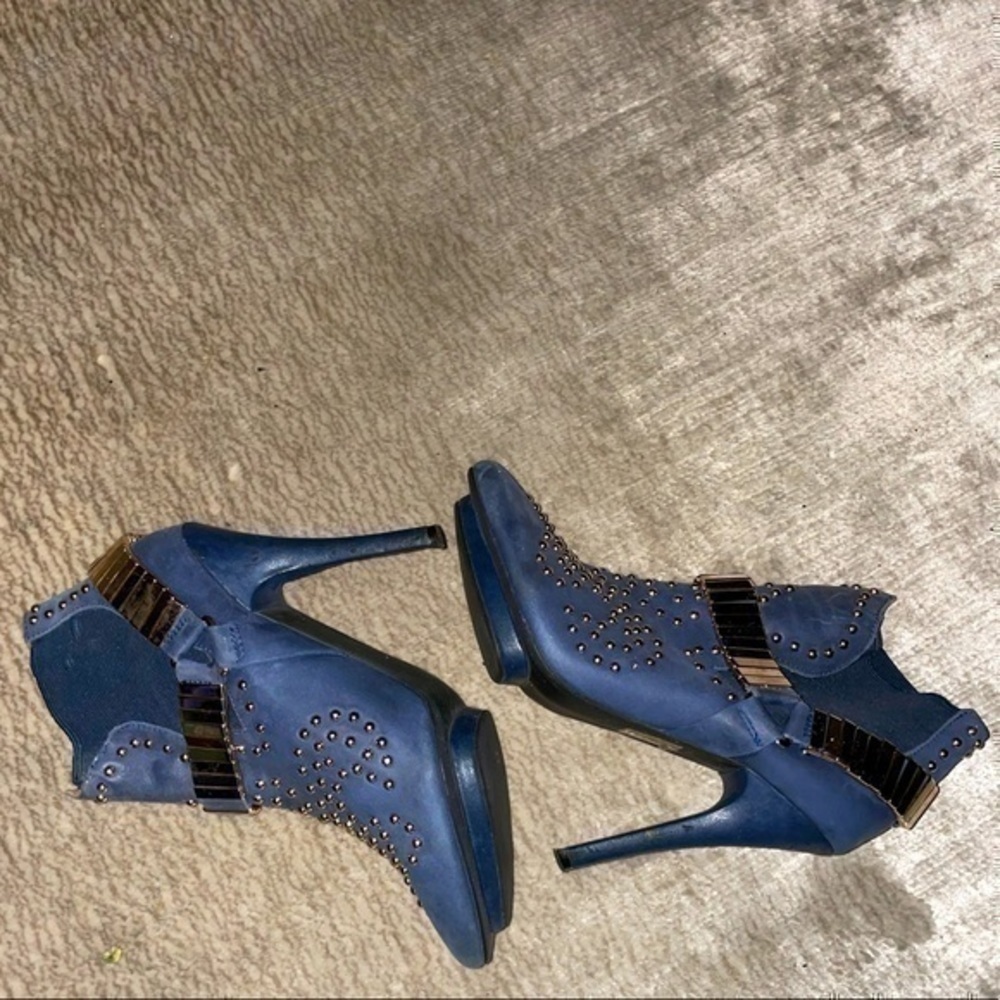 Jeffrey Campbell Blue Leather Studded Boots Size 6 Bootie Volpe gently preloved - Picture 4 of 13